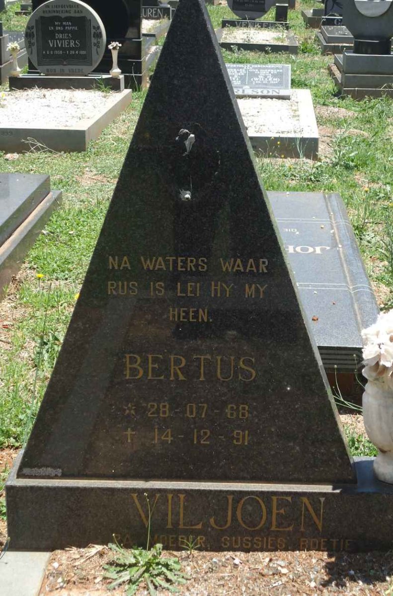 VILJOEN Bertus 1968-1991 [68-91]