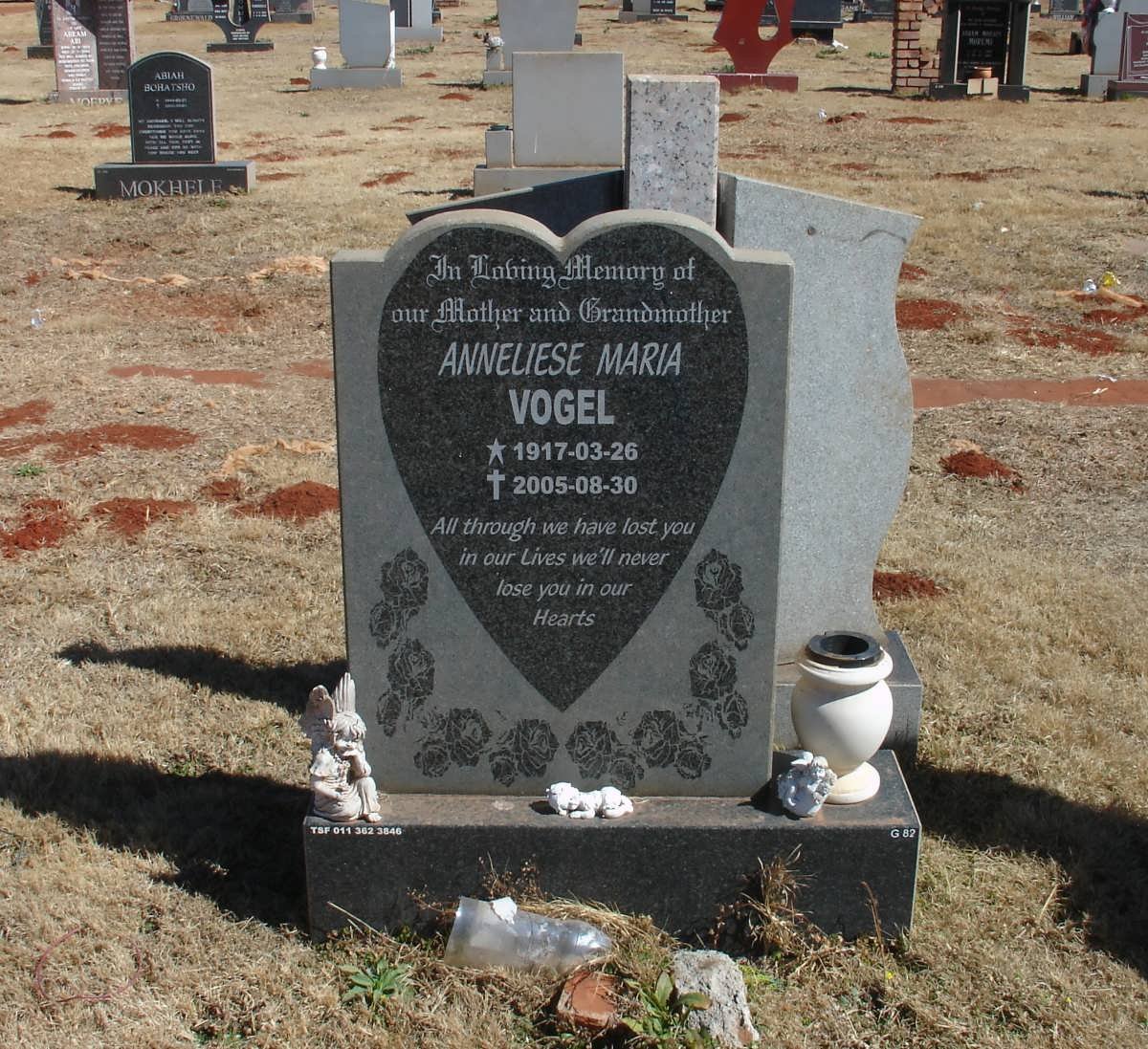 VOGEL Anneliese Maria 1917-2005