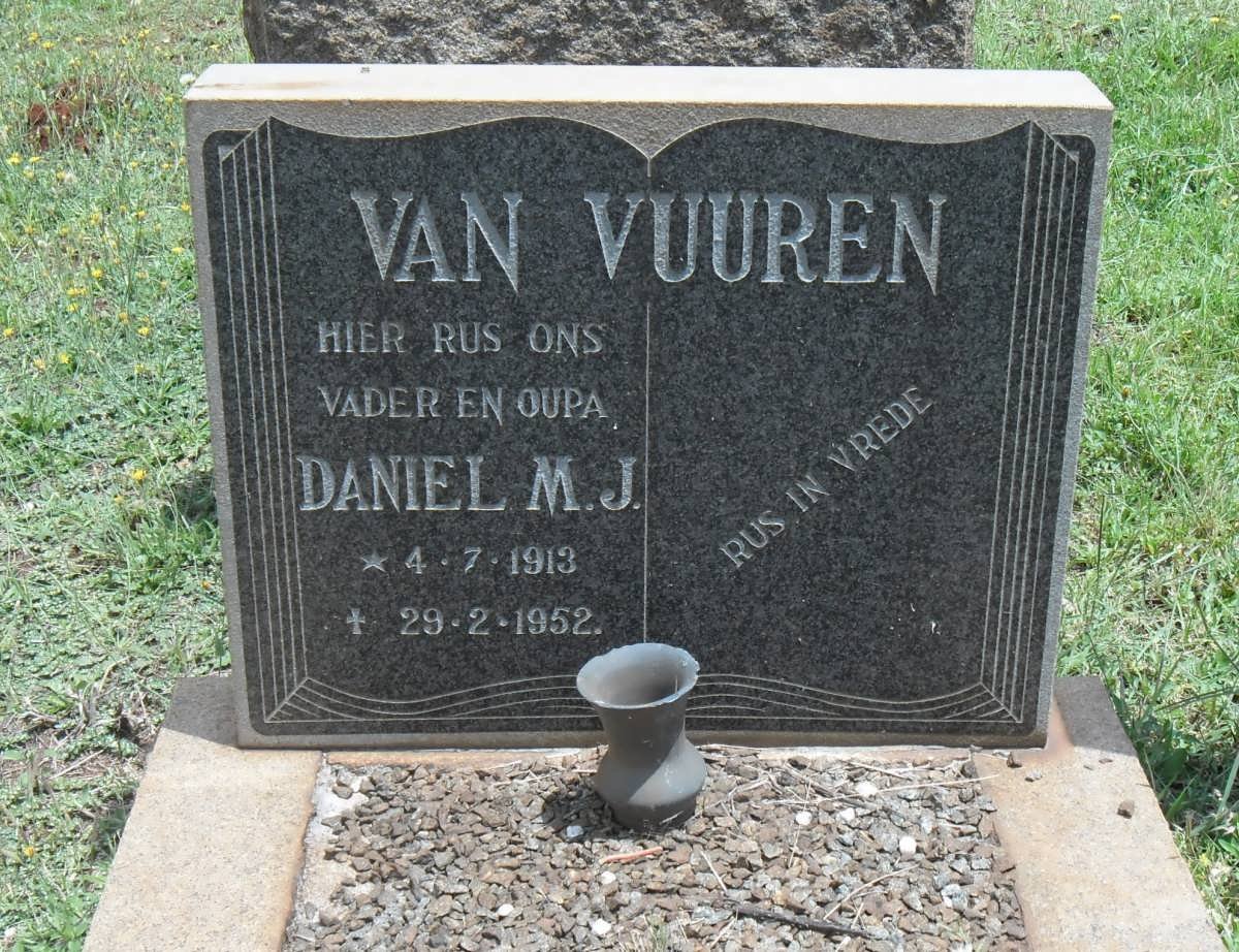 VUUREN Daniel M.J. 1913-1952