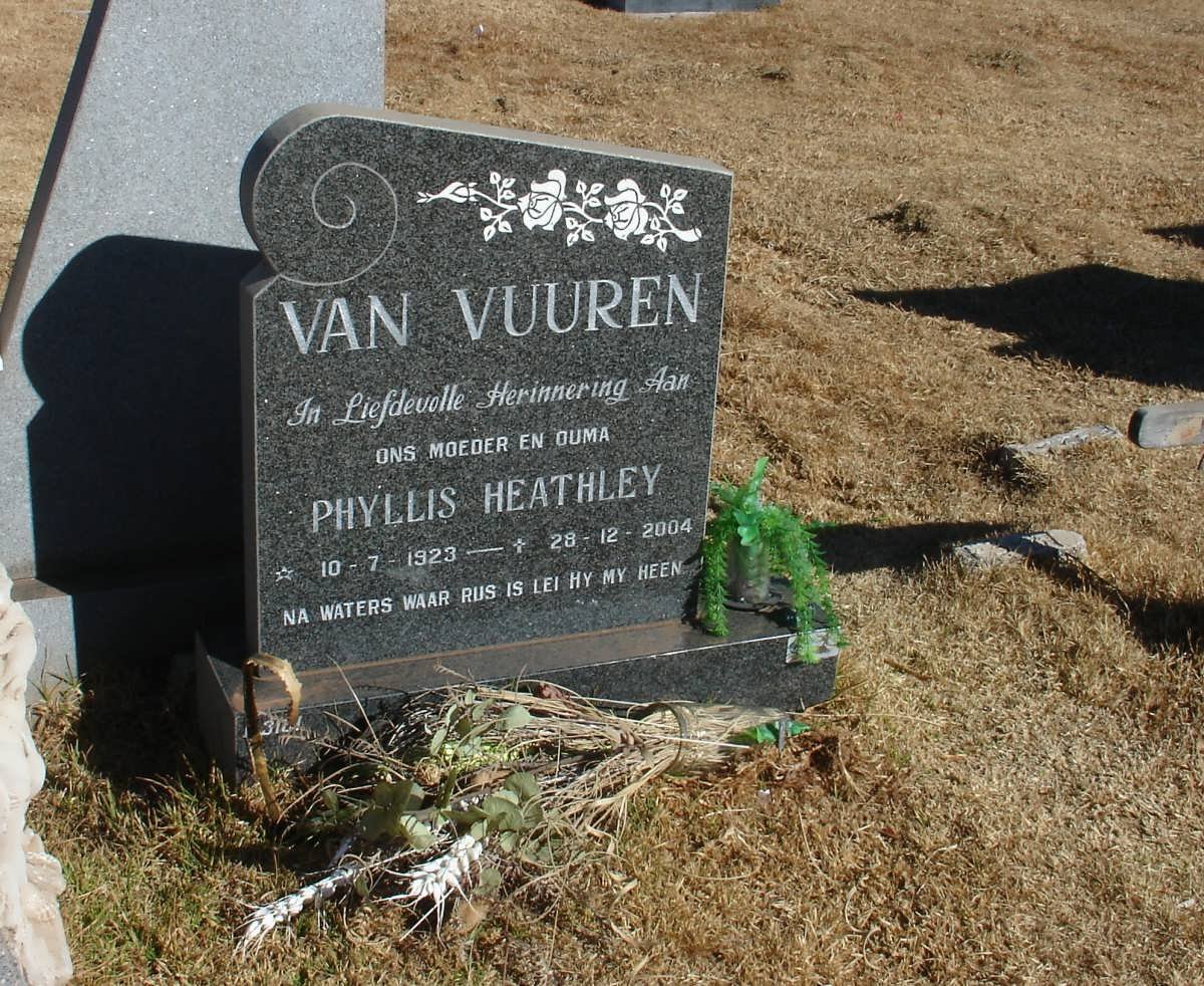 VUUREN Phyllis Heathley, van 1923-2004