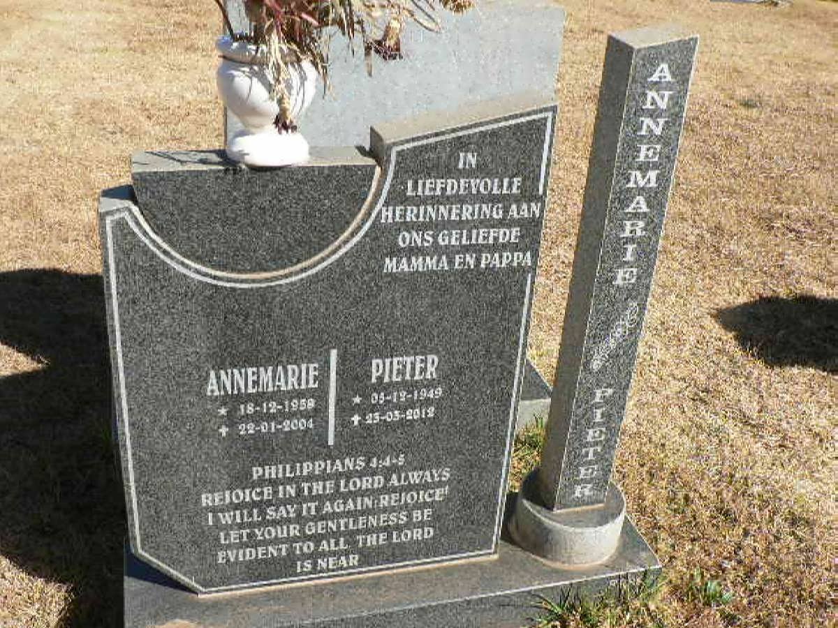 ? Pieter 1949-2012 &amp; Annemarie 1958-2004