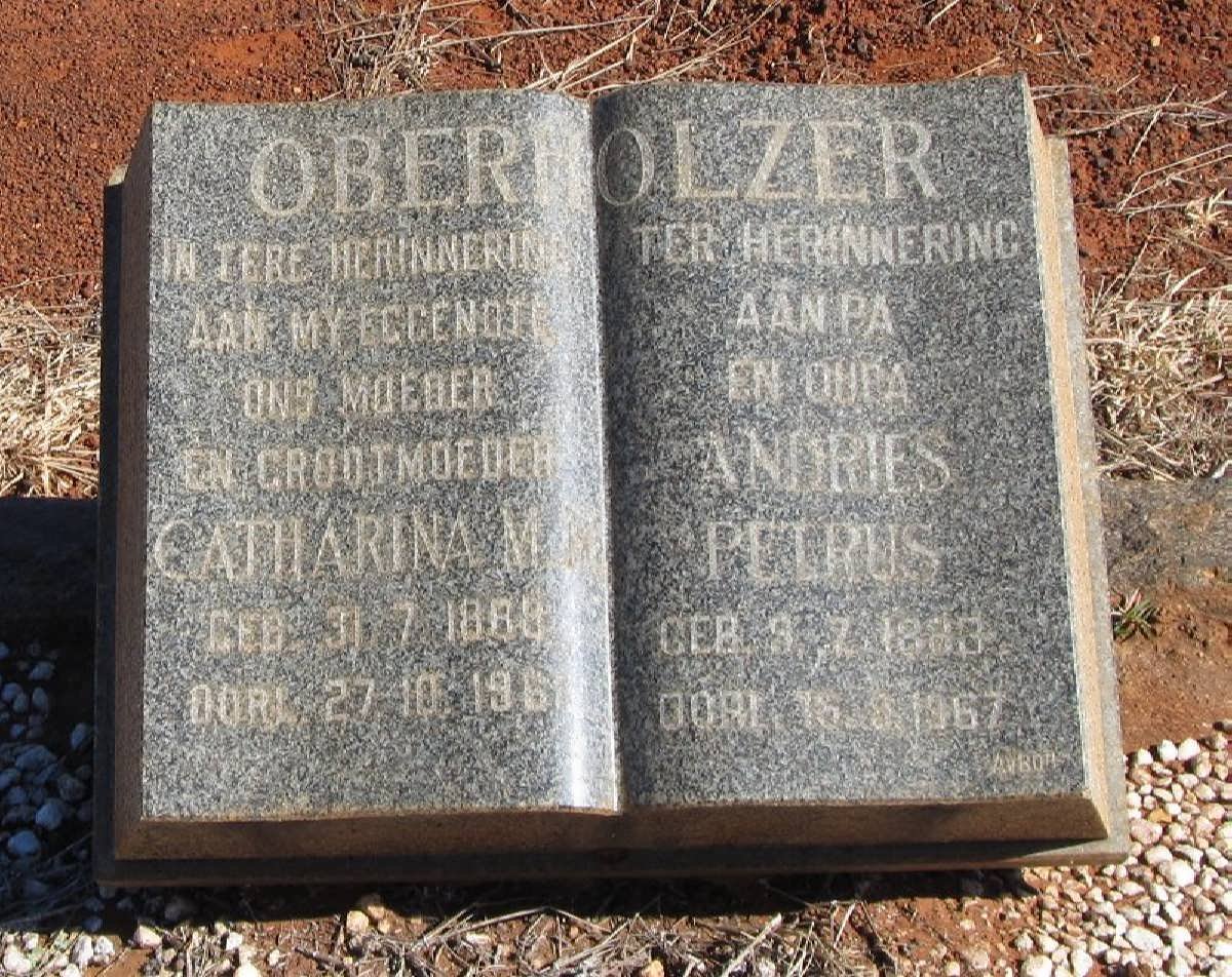 OBERHOLZER Andries Petrus 1883-1967 &amp; Catharina M.M. 1889-1961