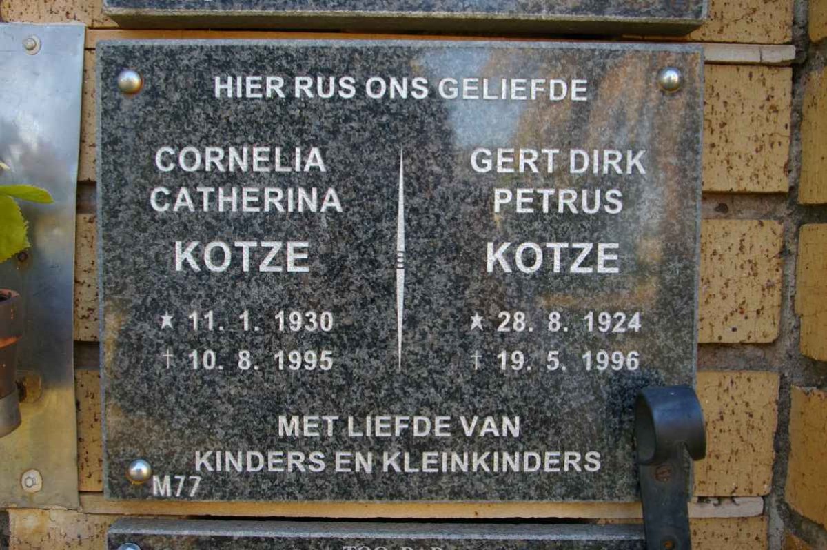 KOTZE Gert Dirk Petrus 1924-1996 &amp; Cornelia Catherina 1930-1995