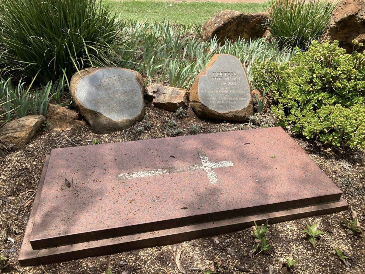 COETZEE Petrus Carolus 1905-1987 & Kotie ROODT 1913-2005