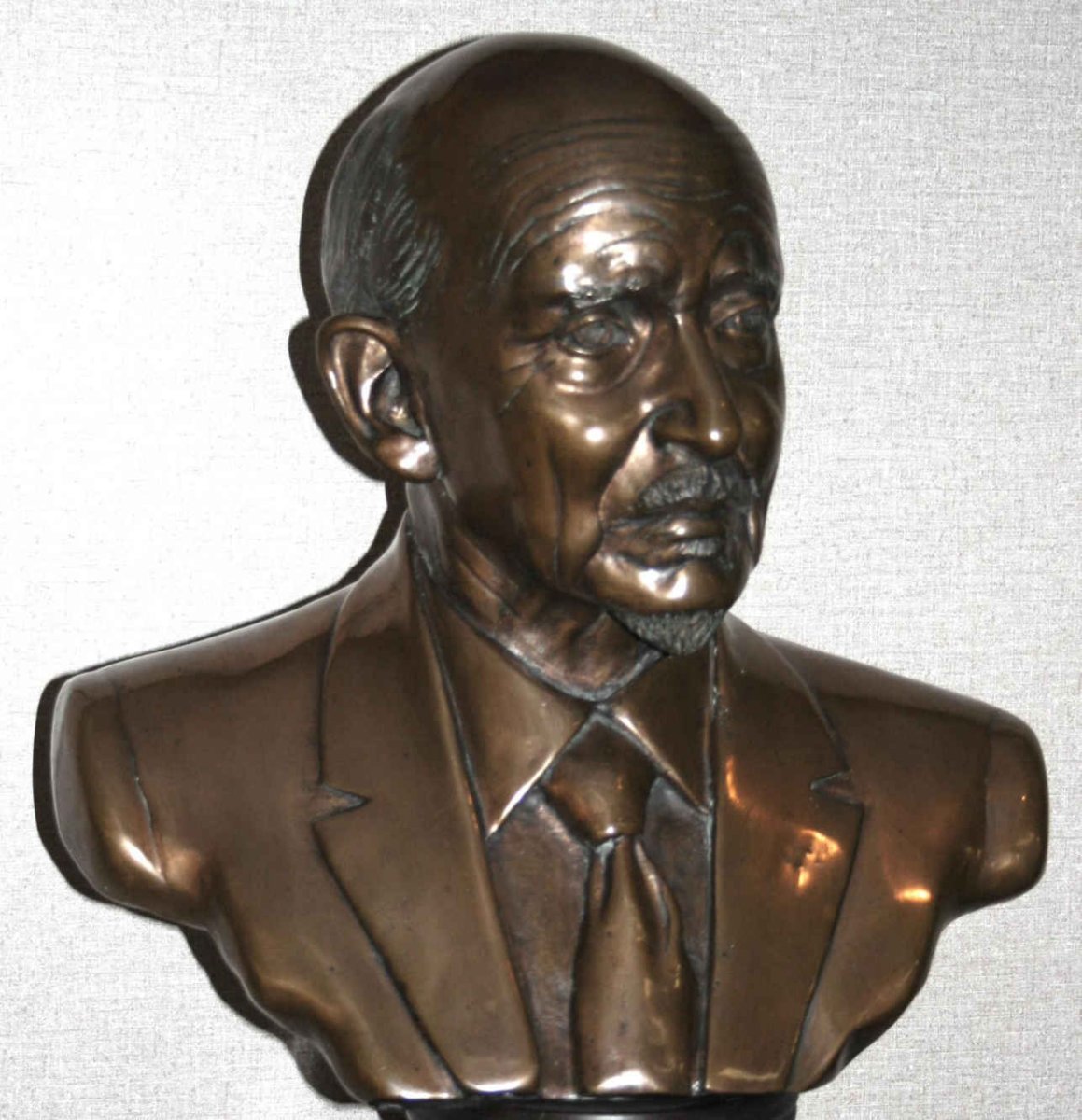 2. Bust of Petrus Carolus COETZEE 1905-1987
