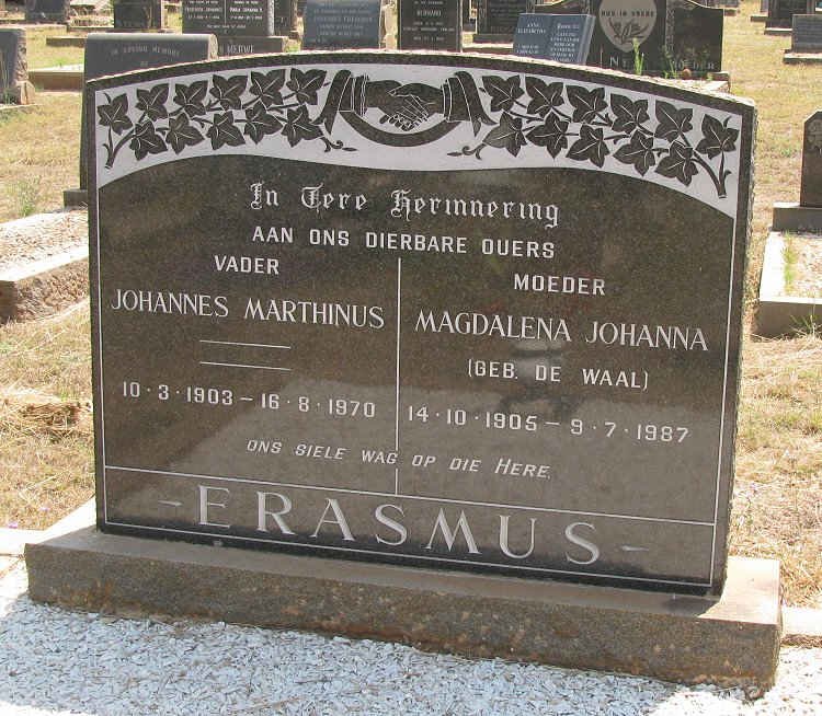 ERASMUS Johannes Marthinus 1903-1970 &amp; Magdalena Johanna DE WAAL 1905-1987