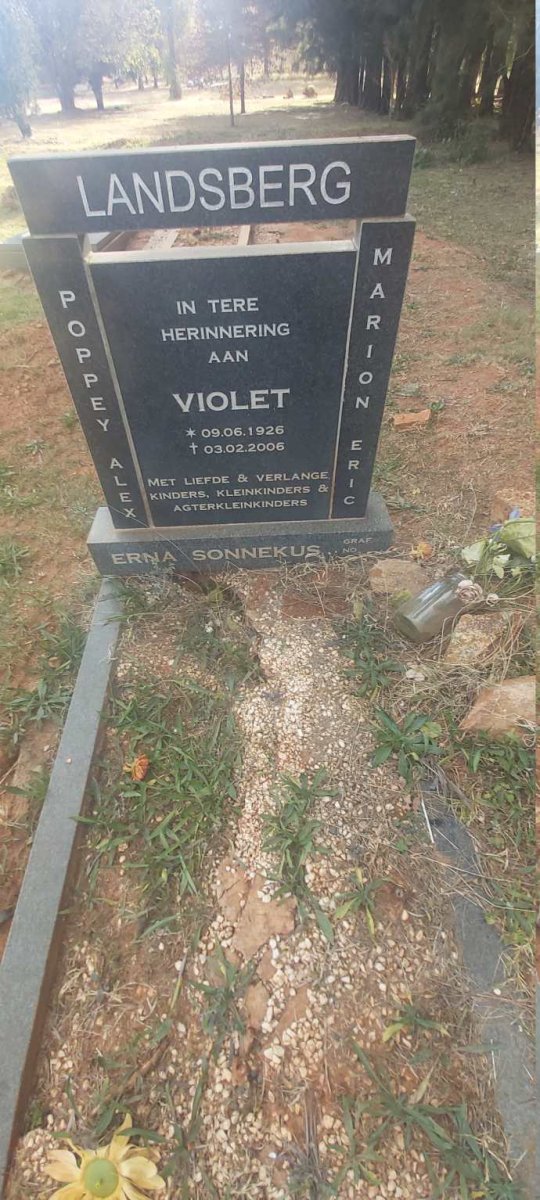 LANDSBERG Violet 1926-2006