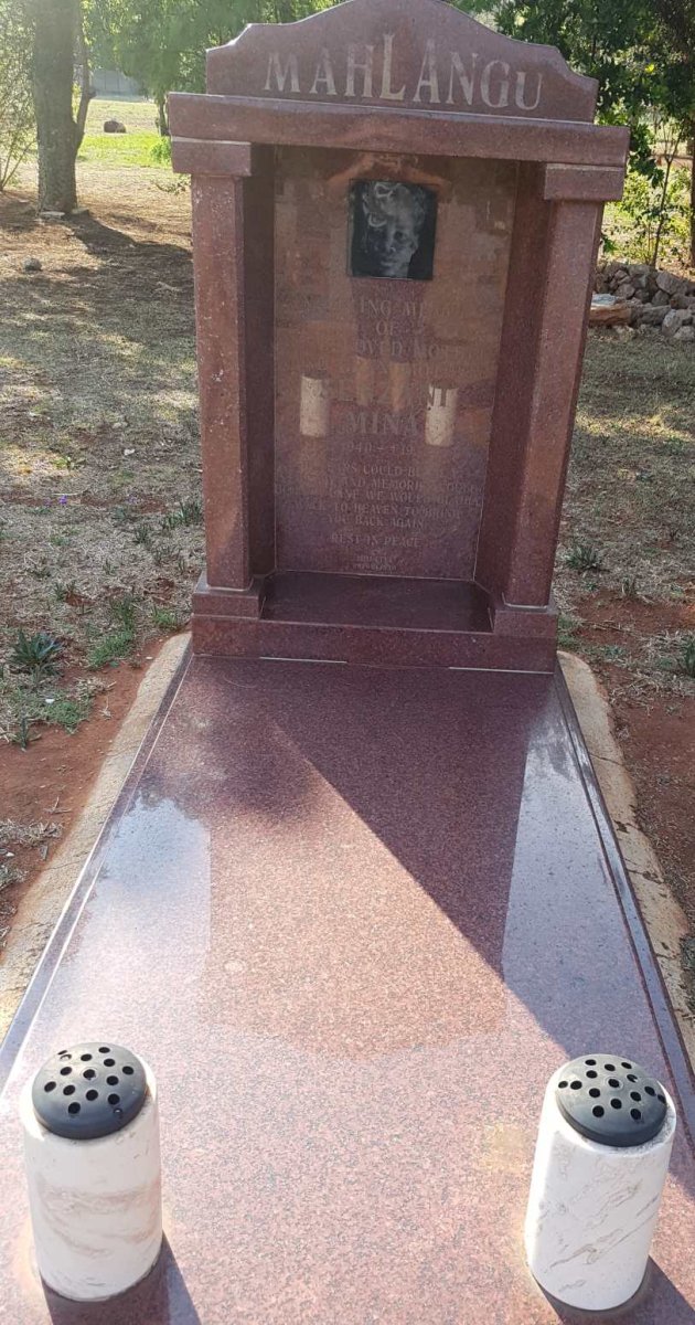 MAHLANGU Senzani Mina 1940-2005