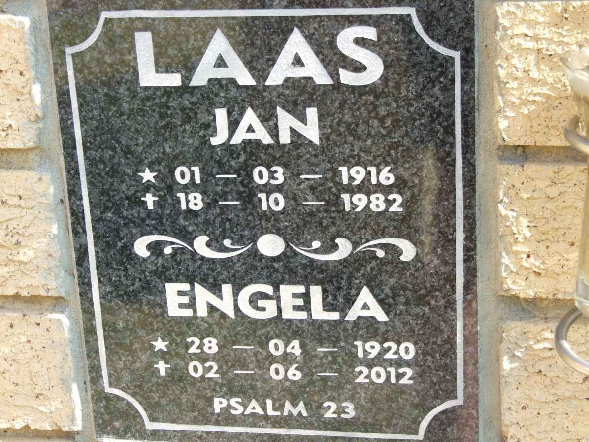LAAS Jan 1916-1982 &amp; Engela 1920-2012