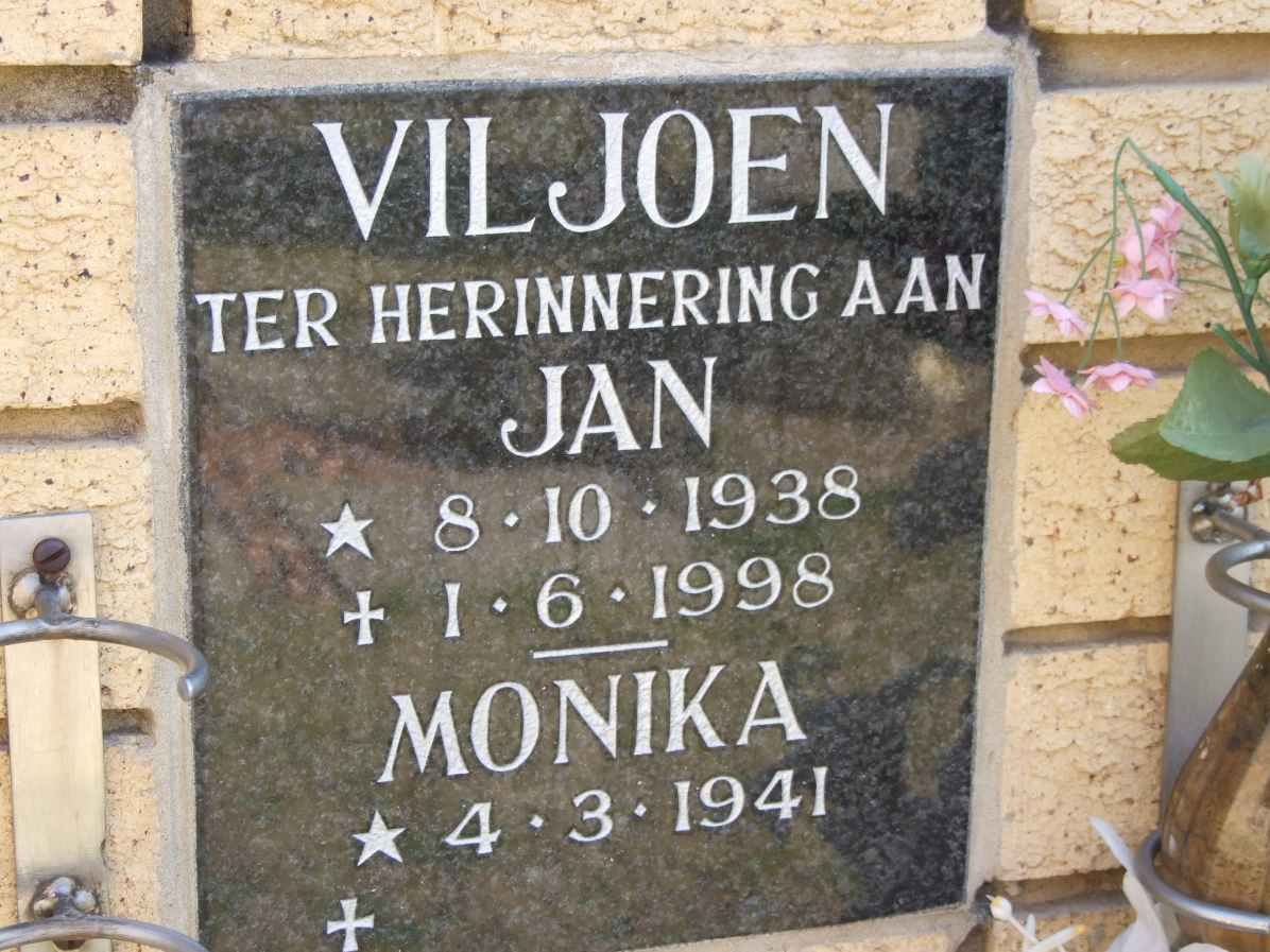 VILJOEN Jan 1938-1998 &amp; Monika 1941-