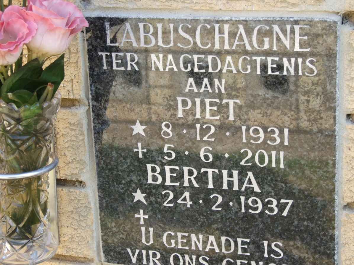 LABUSCHAGNE Piet 1931-2011 &amp; Bertha 1937-