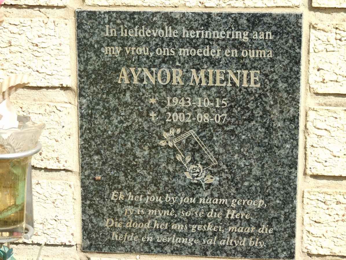MIENIE Aynor 1943-2002