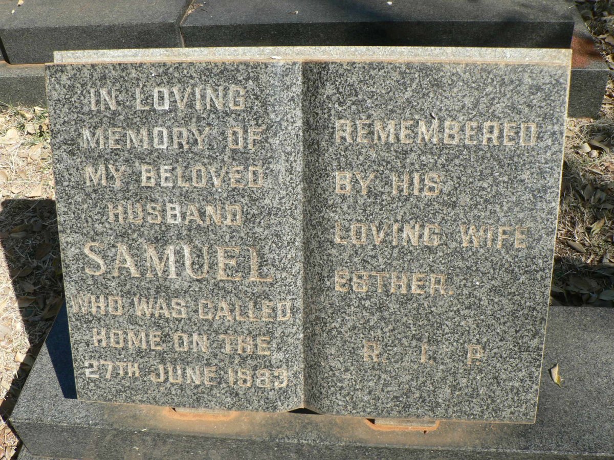 BEUKES Samuel -1983 & Esther -1994 _2