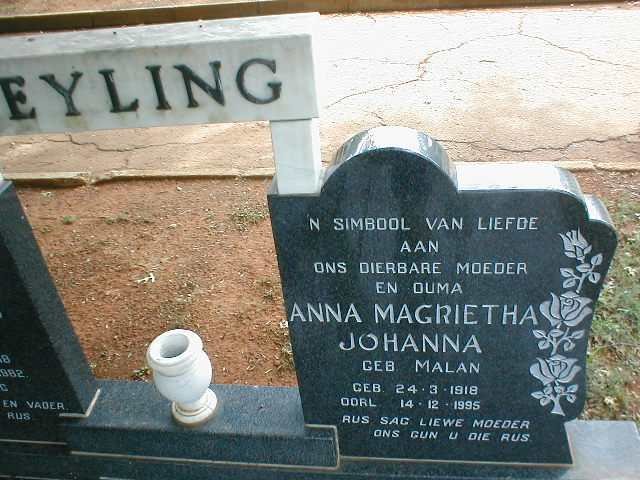 GREYLING Arnoldus Daniël 1918-1982 &amp;  Anna Magrietha Johanna MALAN 1918-1995 _1