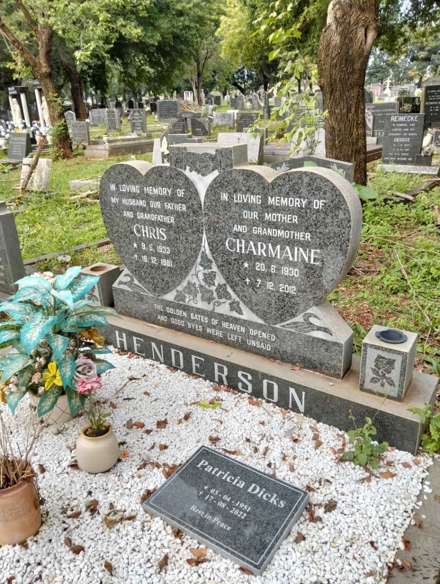 HENDERSON Chris 1933-1981 & Charmaine 1930-2012 :: DICKS Patricia 1951-2022