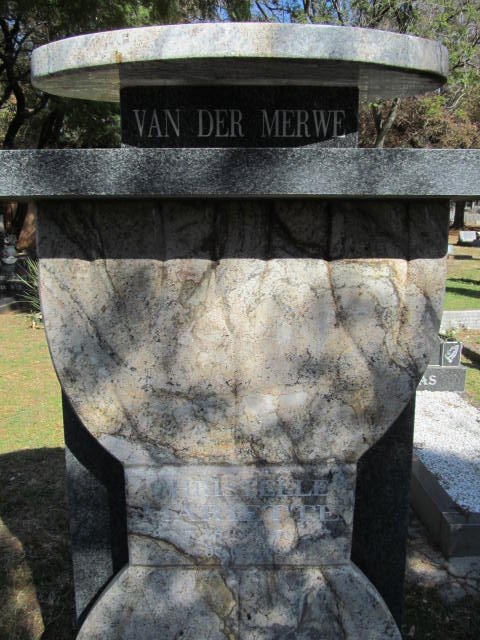 MERWE Christelle Mariette, van der 1970-1998 _1