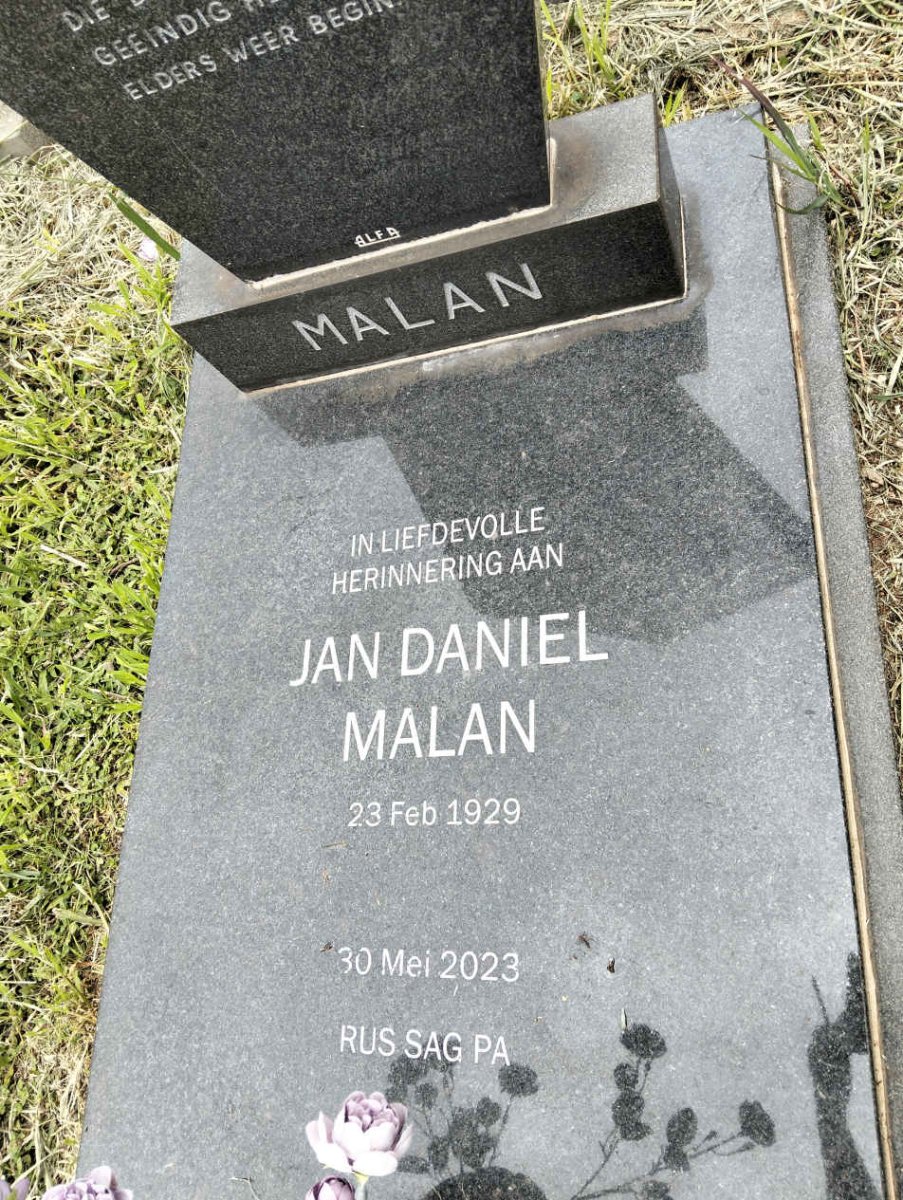 MALAN Jan Daniel 1929-2023 & Susanna Sophia COETZEE 1932-1980 _2