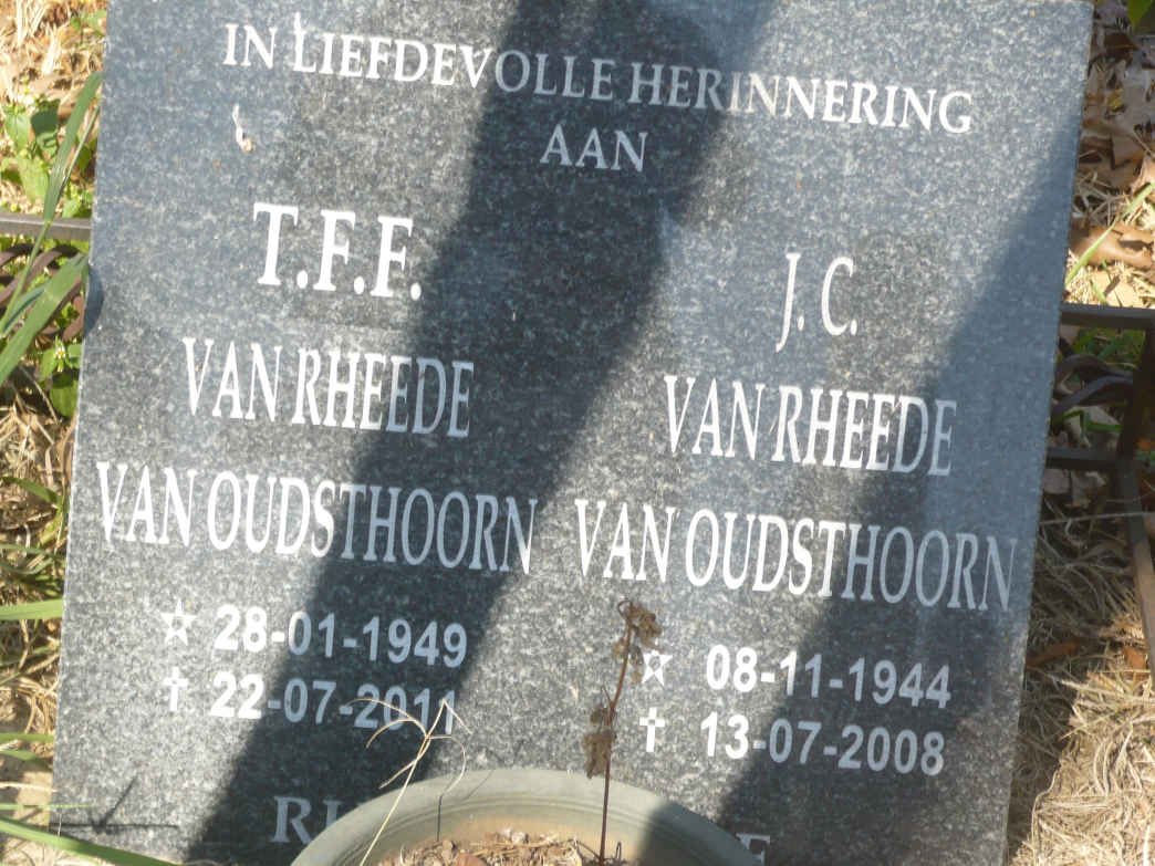 OUDSTHOORN T.F.F., van Rheede van 1949-2011 &amp; J.C. 1944-2008