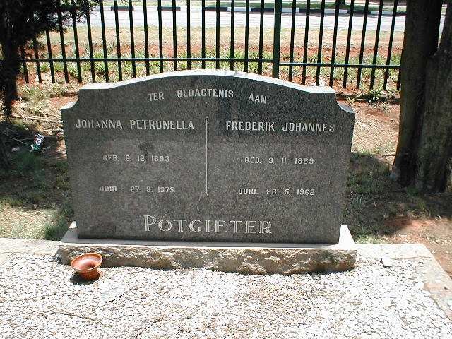 POTGIETER Frederick Johannes 1889-1962 &amp; Johanna Petronella 1893-1975