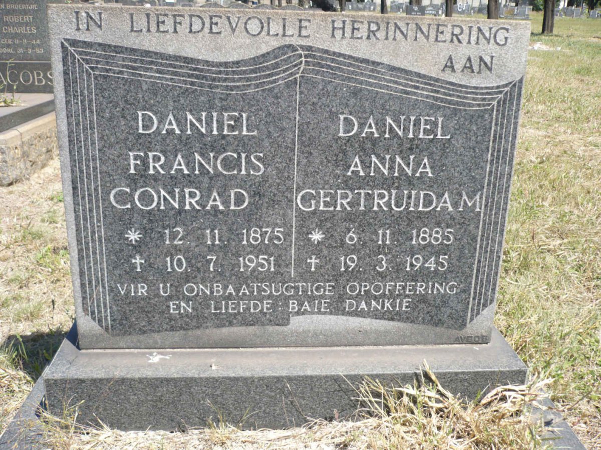 DANIEL Francis Conrad 1875-1951 & Anna Gertruida M. 1885-1945