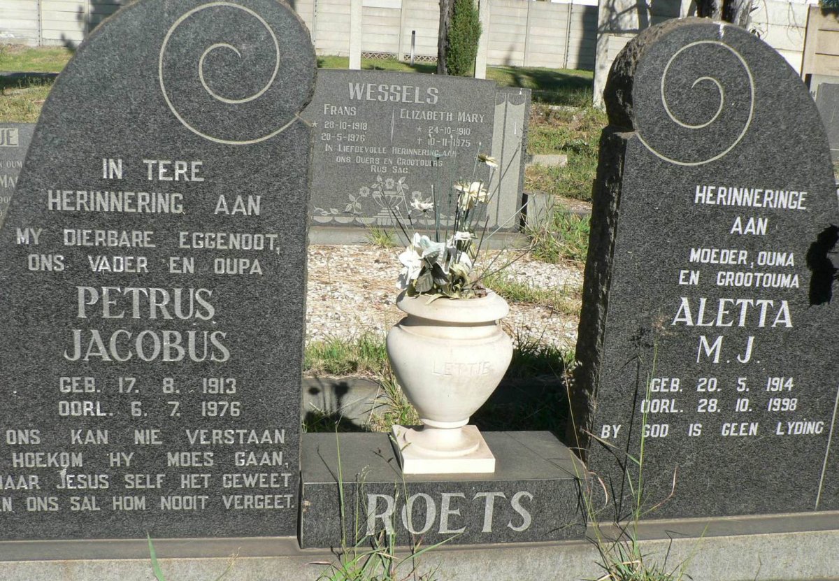 ROETS Petrus Jacobus 1913-1976 &amp; Aletta M.J. 1914-1998
