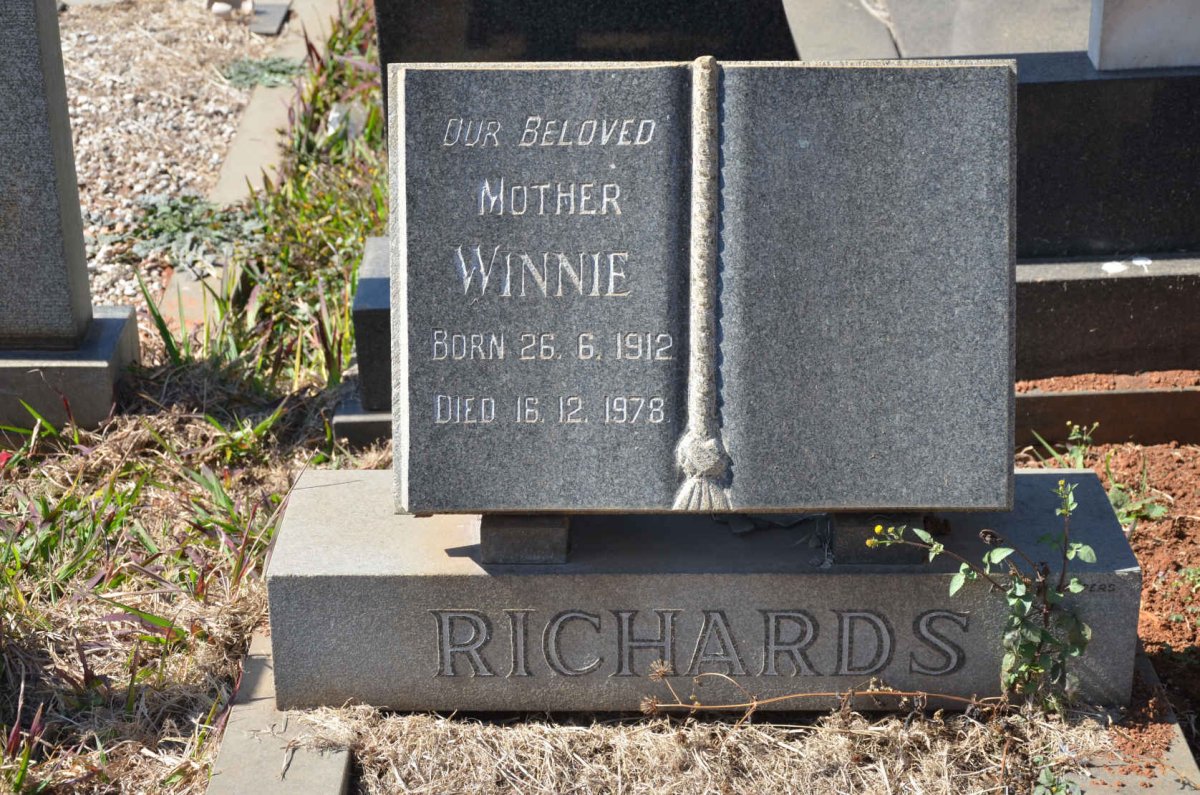 RICHARDS Winnie 1912-1978