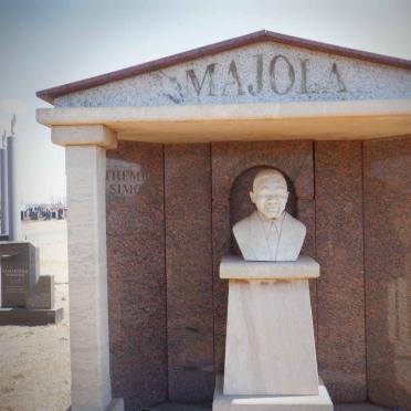 MAJOLA Themba Simon 1942-1998