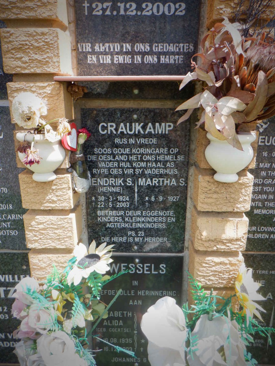 CRAUKAMP Hendrik S. 1924-2003 &amp; Martha S. 1927- 