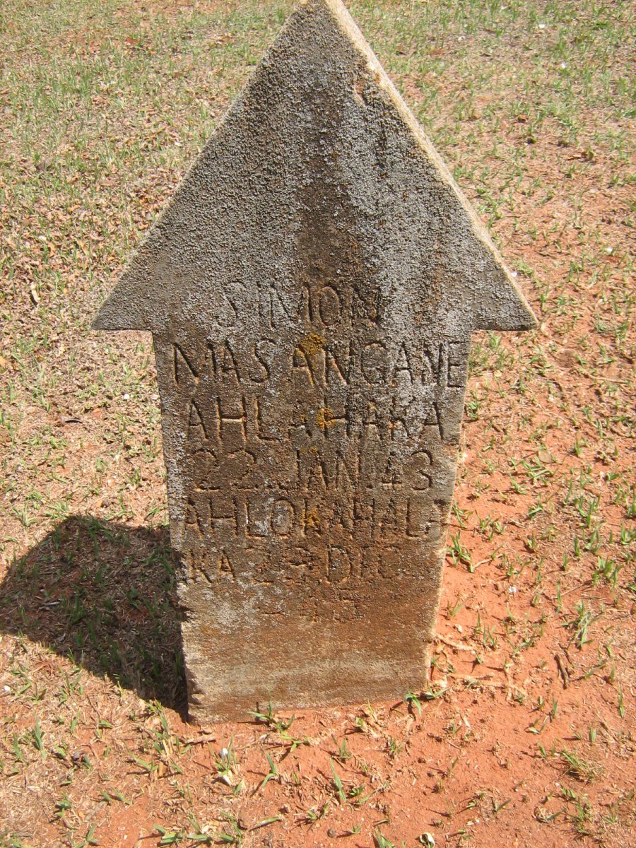 AHLAHAKA Simon Masangane 1943