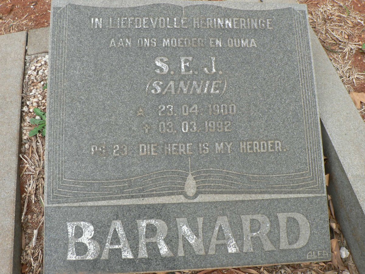 BARNARD S.E.J. 1900-1992