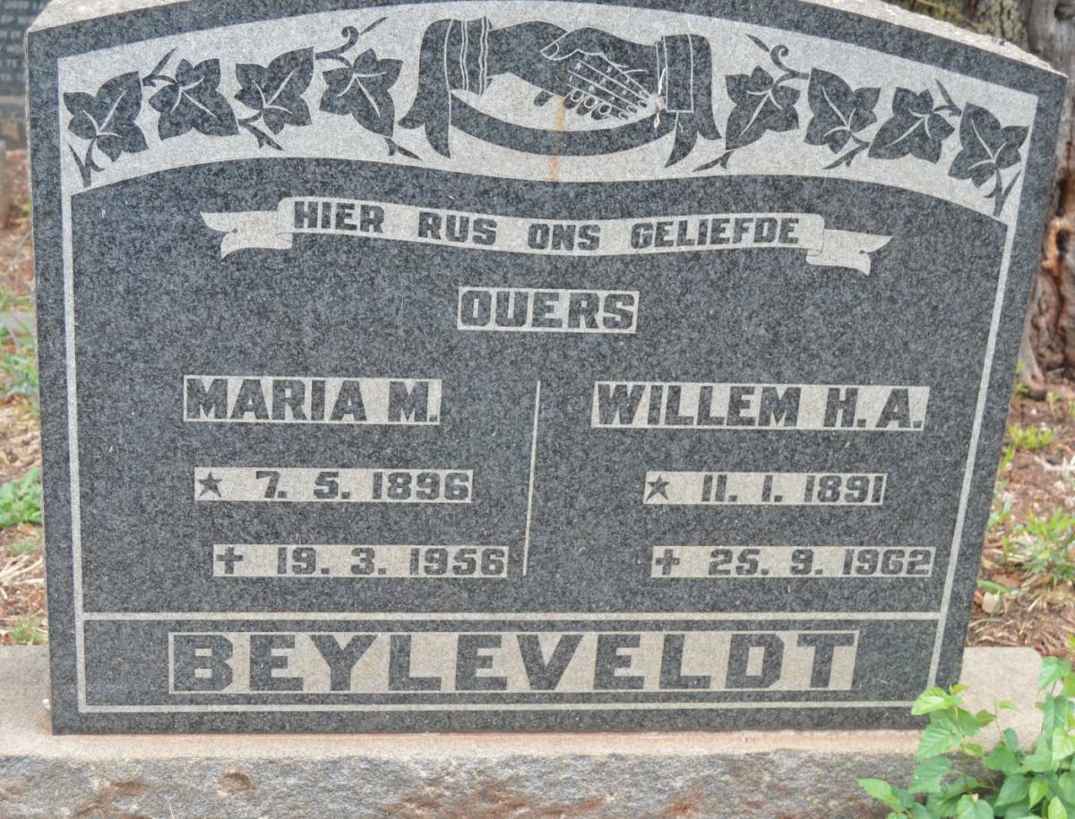 BEYLEVELDT Willem H.A. 1891-1962 &amp; Maria M. 1896-1956
