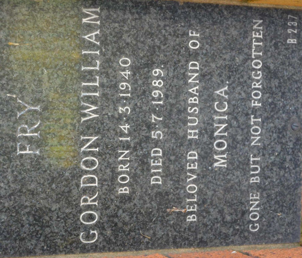 FRY Gordon William 1940-1989