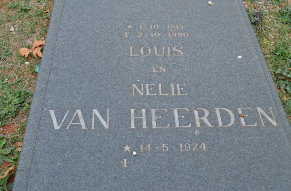 HEERDEN Louis, van 1915-1990 &amp; Nelie 1924-