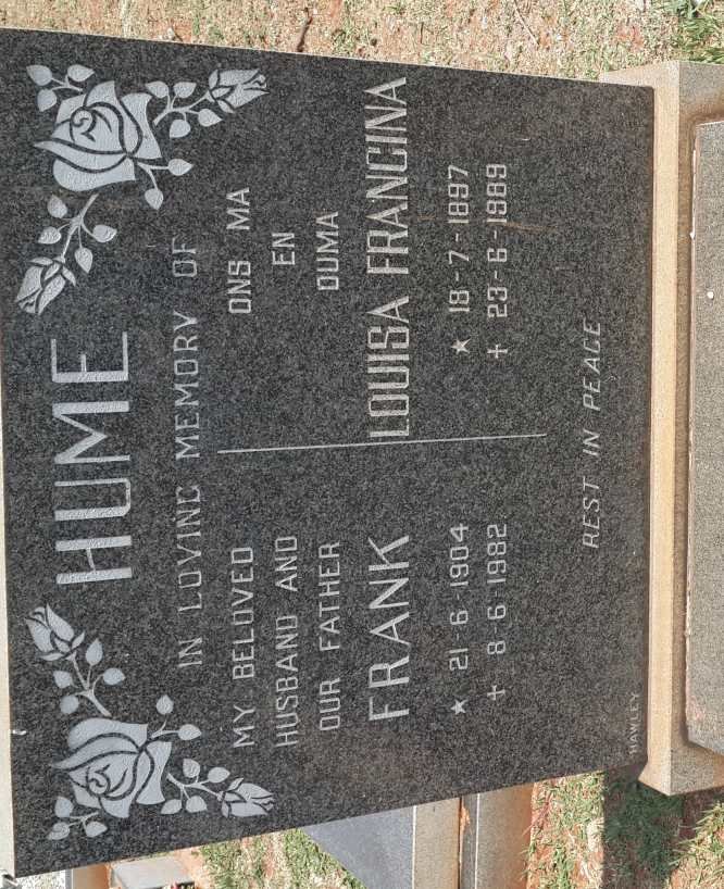 HUME Frank 1904-1982 &amp; Louisa Francina 1897-1989