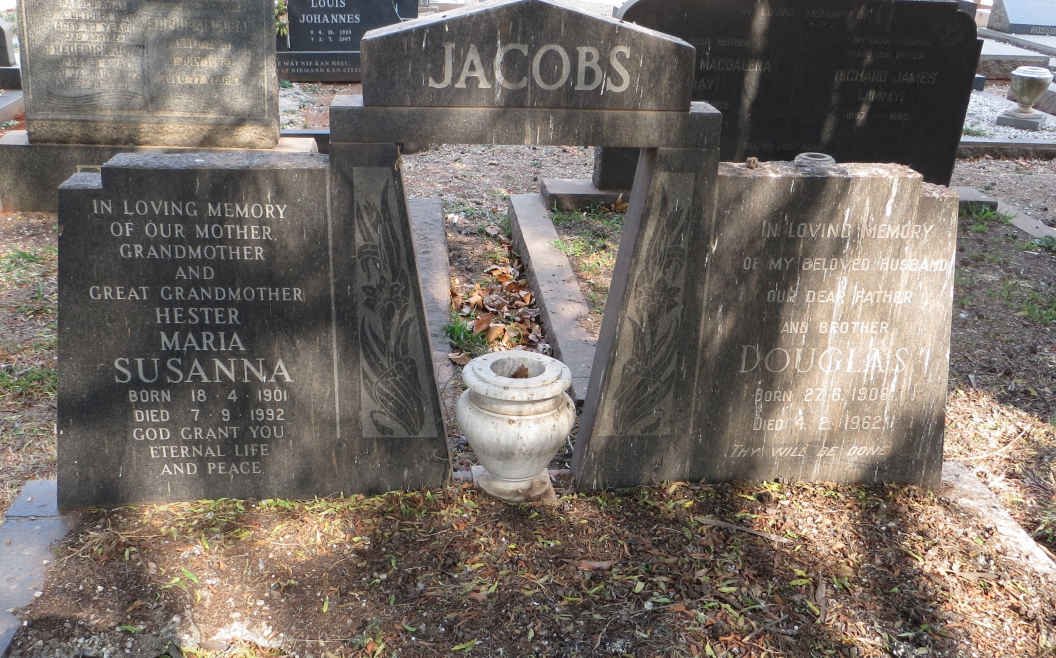 JACOBS Douglas 1908-1962 &amp; Hester Maria Susanna 1901-1992