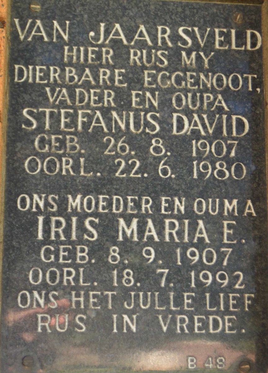 JAARSVELD Stefanus David, van 1907-1980 &amp; Iris Maria E. 1907-1992