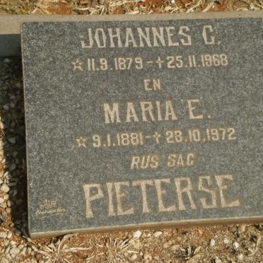 PIETERSE Johannes C. 1879-1968 &amp; Maria E. 1881-1972