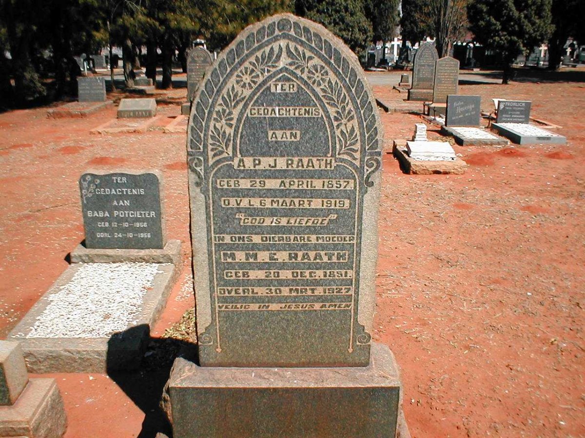 RAATH A.P.J. 1857-1919 &amp; M.M.E. 1851-1927
