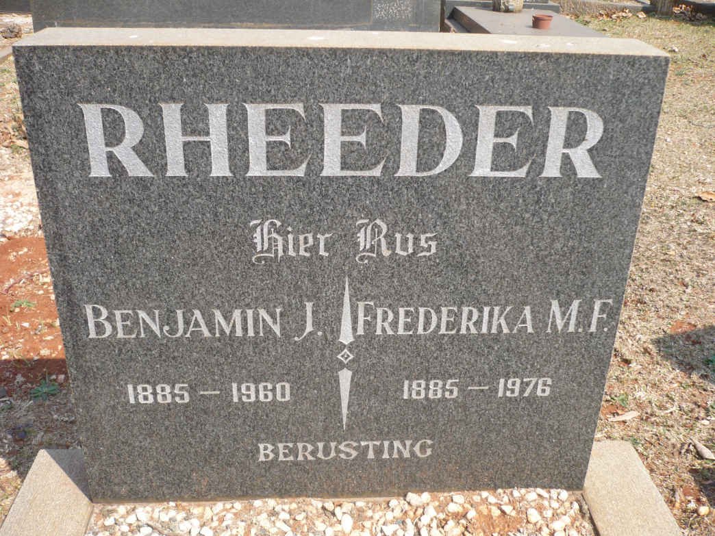 RHEEDER Benjamin J. 1885-1960 &amp; Frederika M.F. 1885-1976