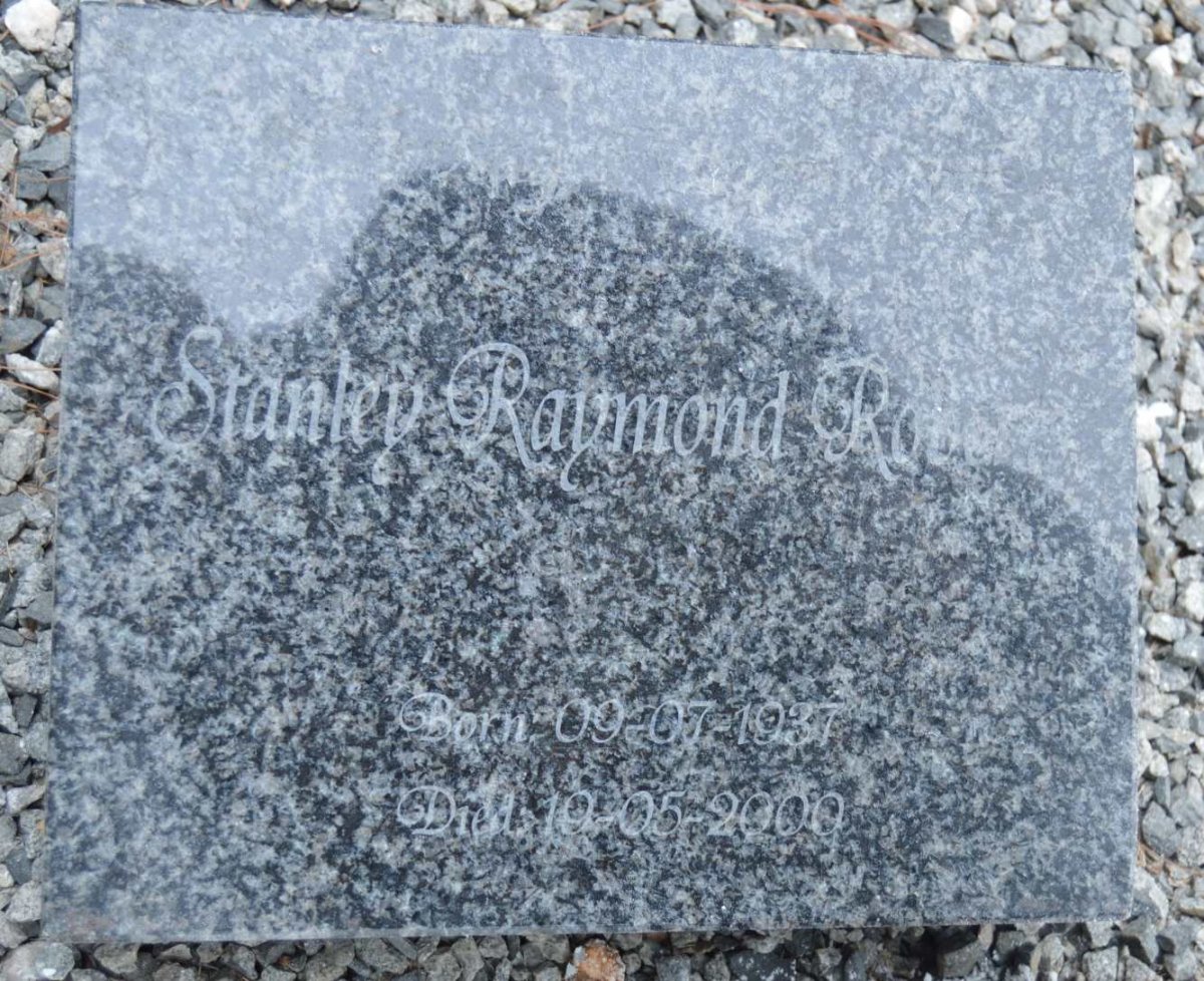 ROBERTS Stanley Raymond 1937-2000