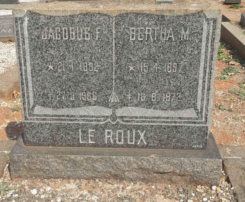 ROUX Jacobus F., le 1892-1966 &amp; Bertha M. 1897-1972