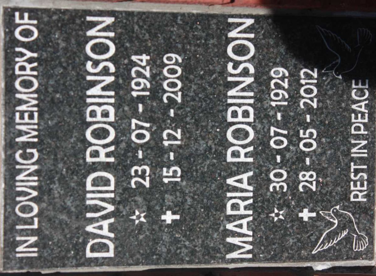 ROBINSON David 1924-2009 &amp; Maria 1929-2012