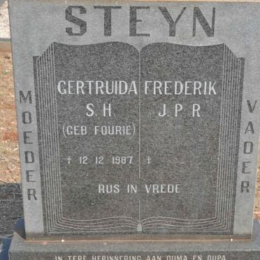 STEYN Frederik J.P.R. &amp; Gertruida S.H. FOURIE -1987