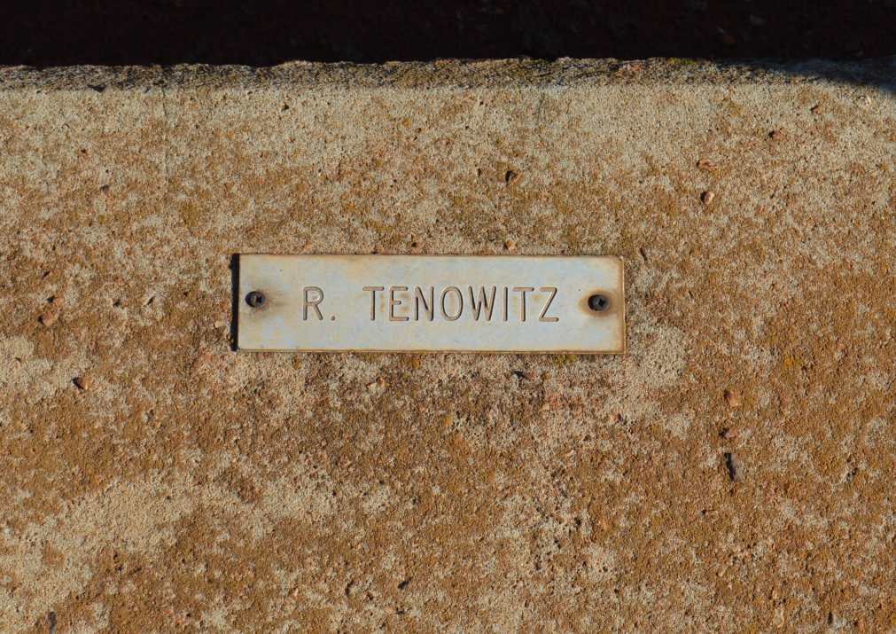 TENOWITZ R.