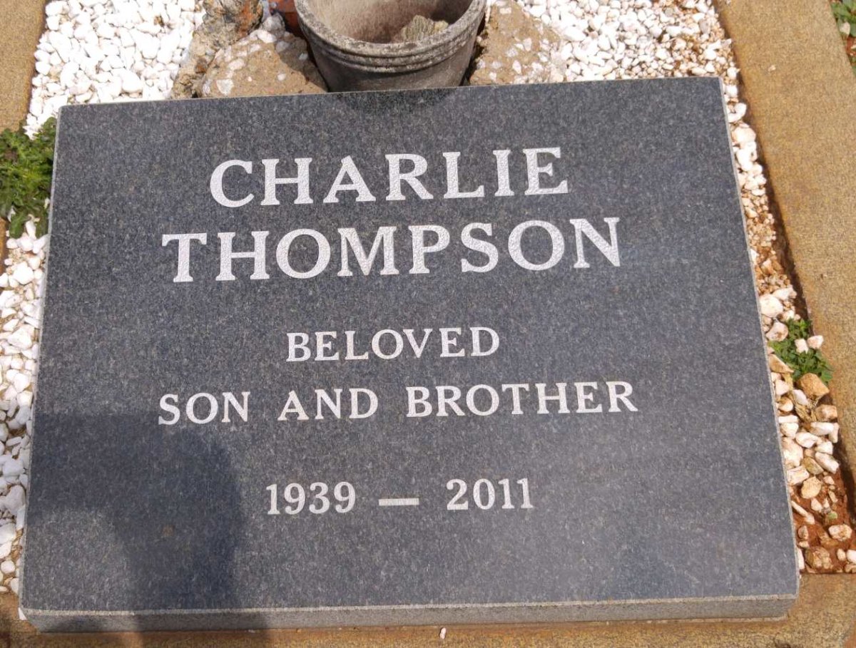 THOMPSON Charlie 1939-2011