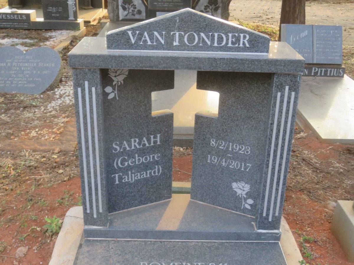 TONDER Sarah, van nee TALJAARD 1923-2017