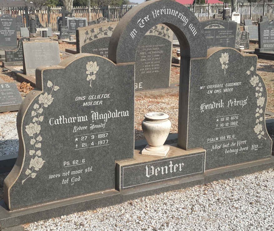 VENTER Hendrik Petrus 1876-1962 &amp; Catharina Magdalena BENADE 1887-1977