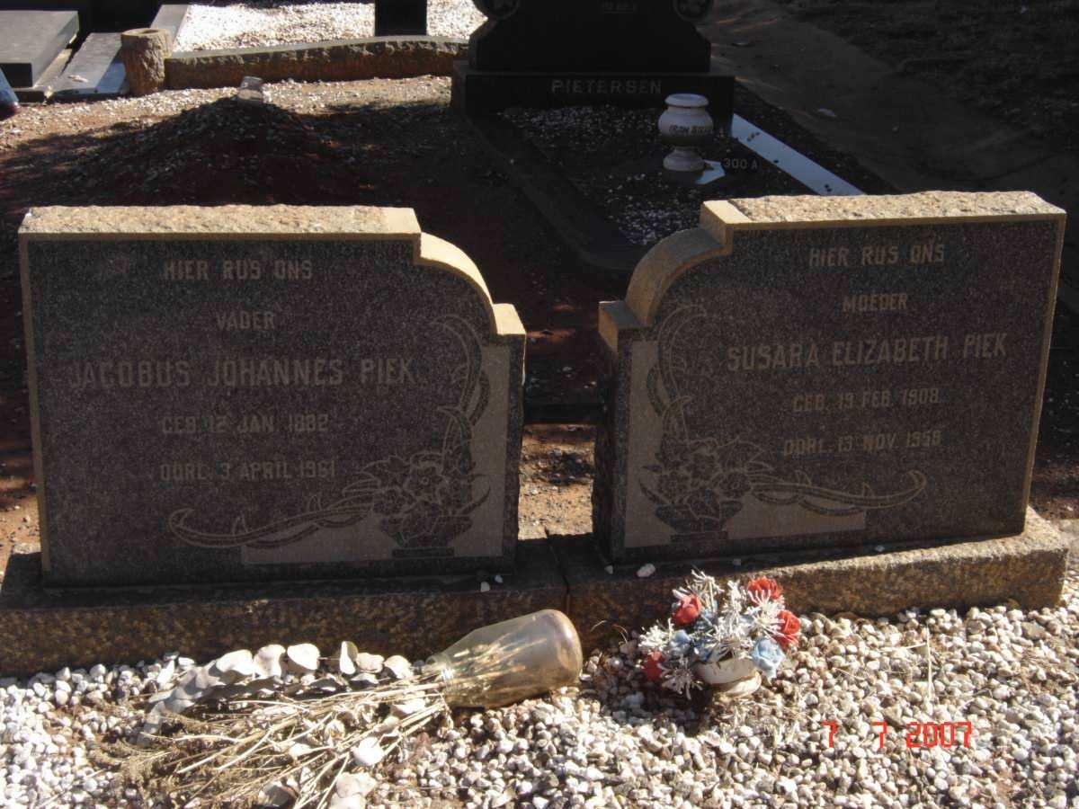 PIEK Jacobus Johannes 1882-1961 &amp; Susara Elizabeth 1908-1959