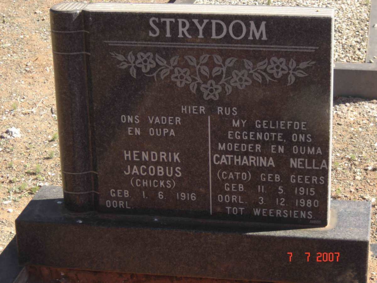 STRYDOM Hendrik Jacobus 1916- &amp; Catharina Nella GEERS 1915-1980