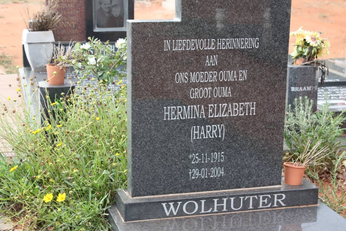WOLHUTER Hermina Elizabeth 1915-2004
